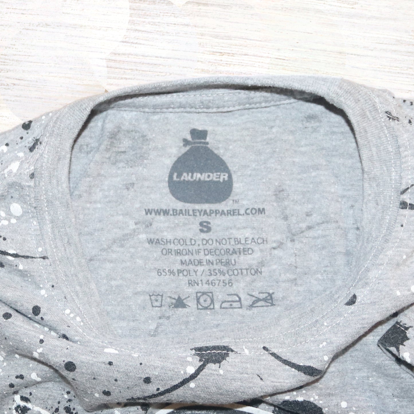 Bailey Apparel Launder Hustle Bear "Peace" - Small